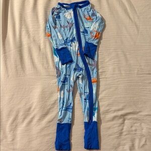 Little Sleepies airplane zippy